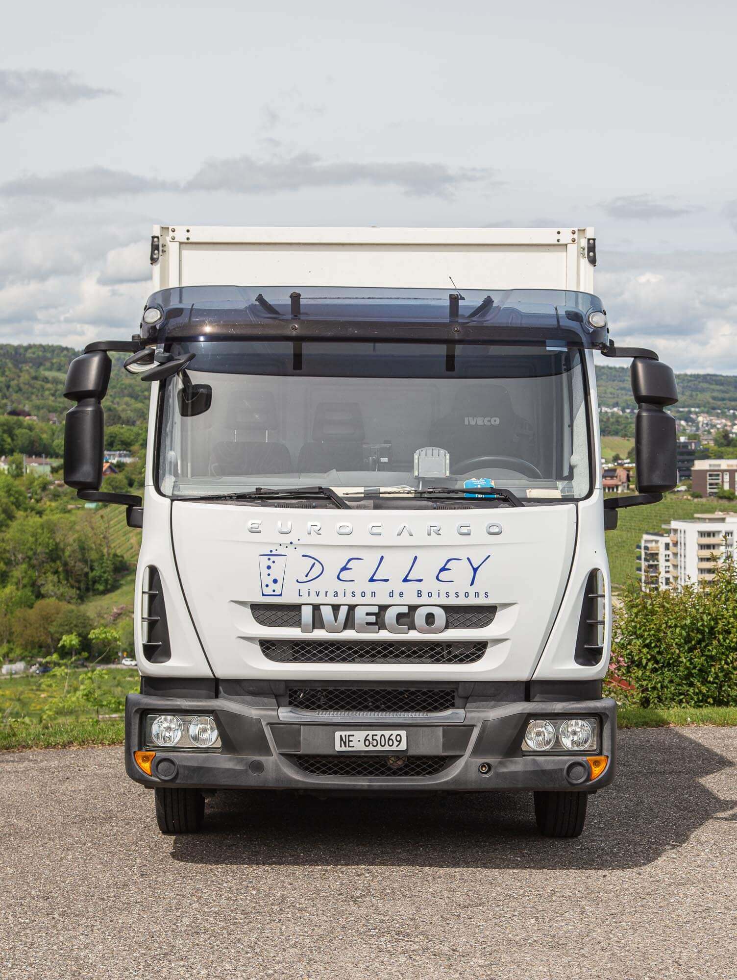 Photo d'un camion frigorifique de transport de l'entreprise Delley Boissons